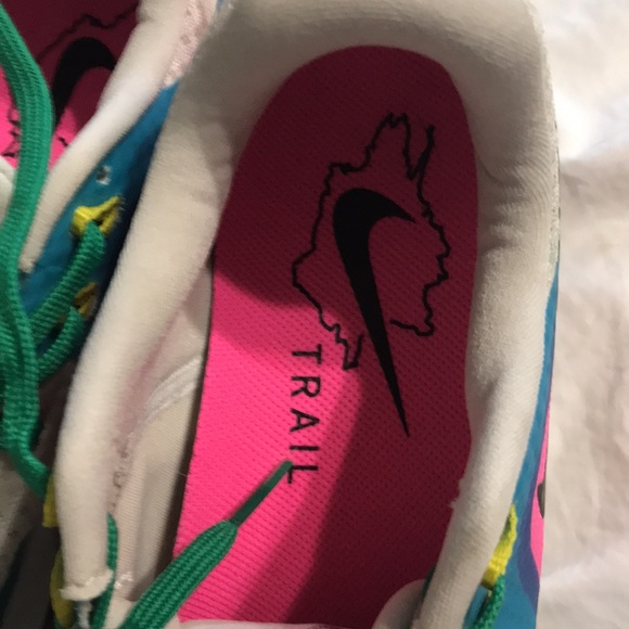 New nikes - Picture 3 of 4